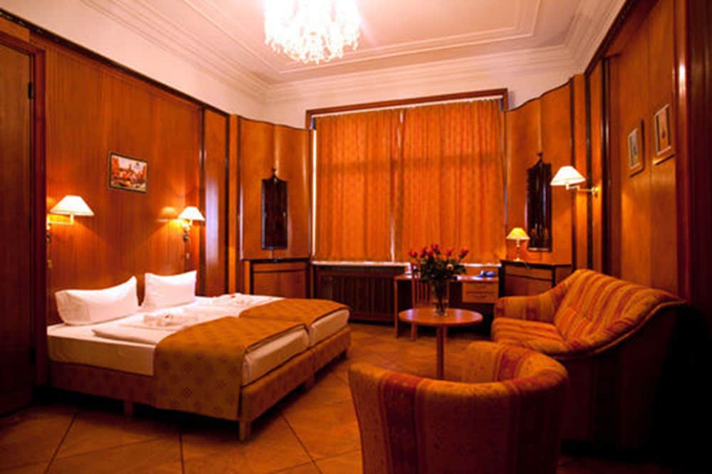 Hotel Aster 43/64