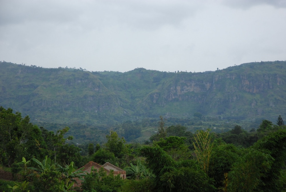 MBALE RESORT HOTEL LIMITED 46/49