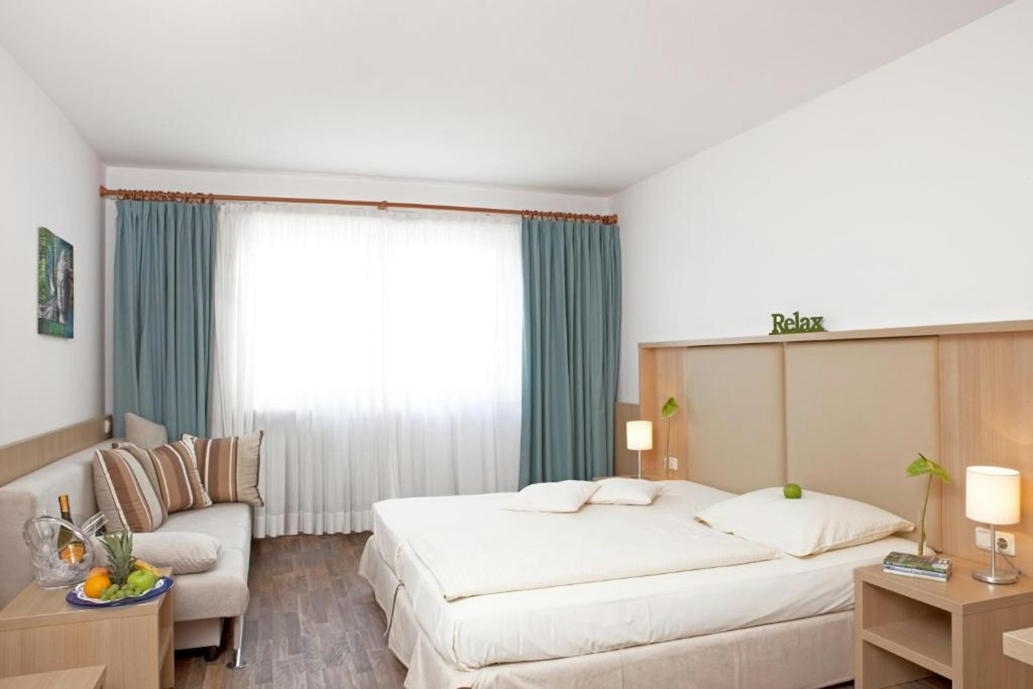 QU Hotel, Trademark Collection by Wyndham 2/11