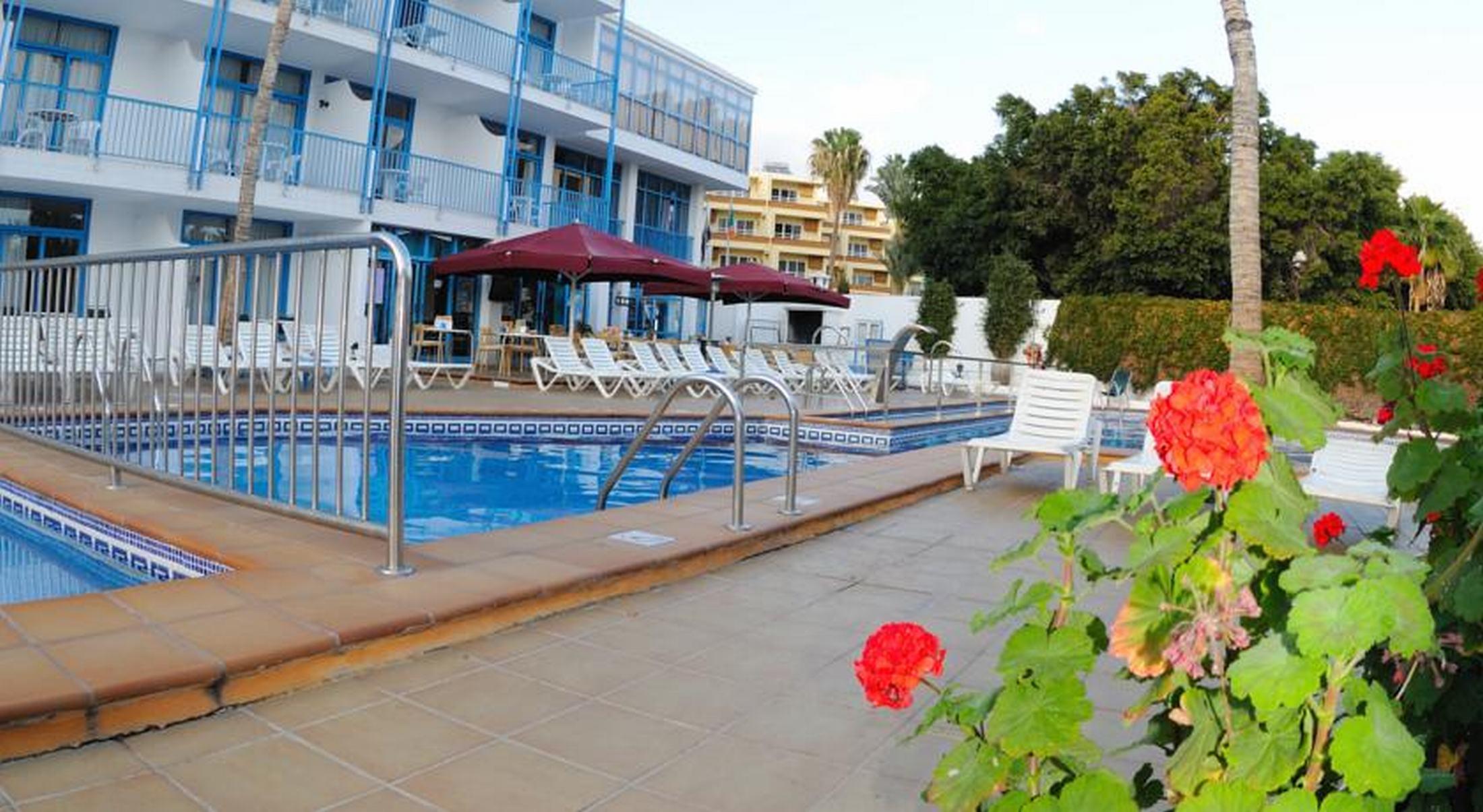 Costa Volcan Apartments 5/41