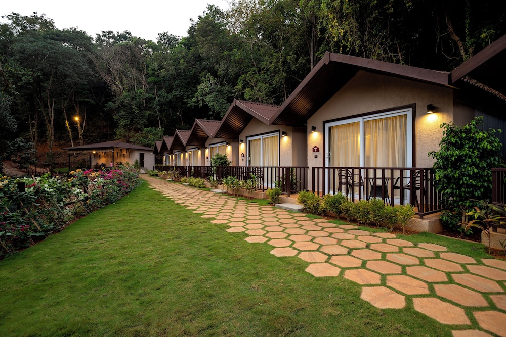 Stone Wood Nature Resort 27/43