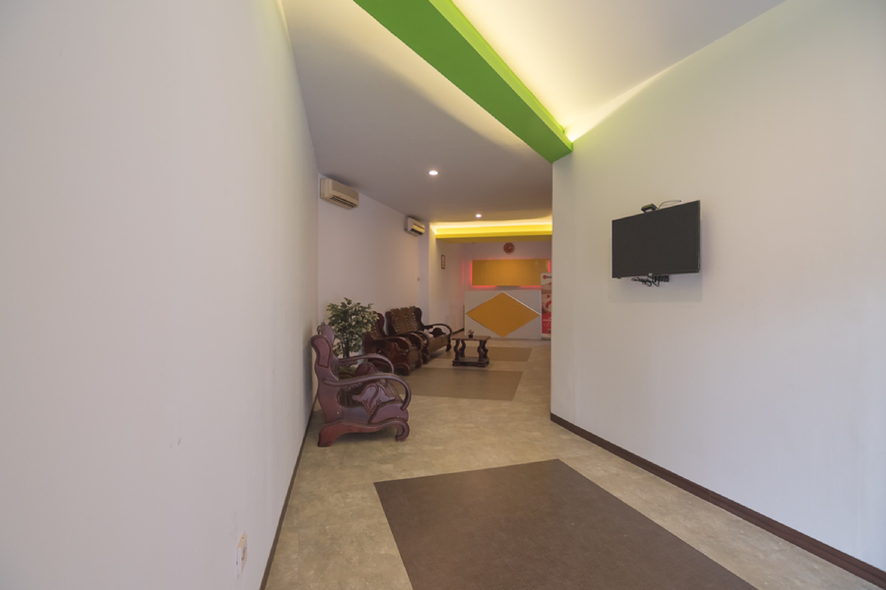 Reddoorz Near Itc Mangga Dua 30/37