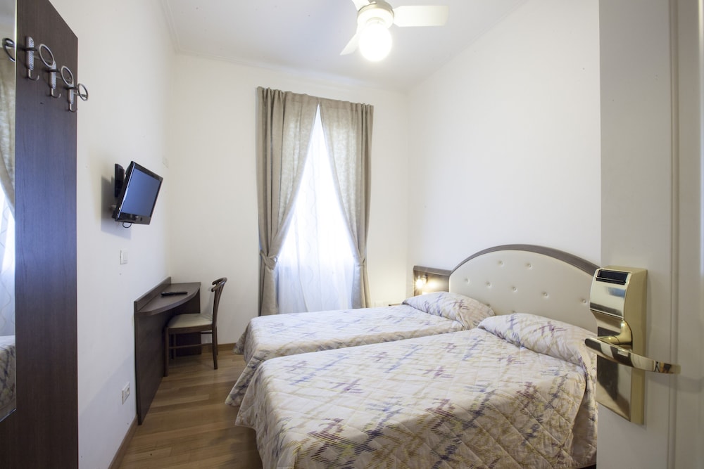 Albergo Amalfi Milano 23/67