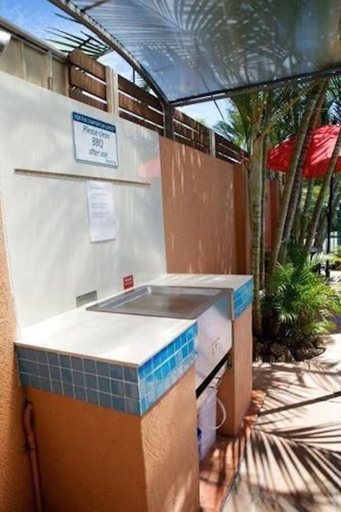 Karana Palms Self Contained Apartments 30/58