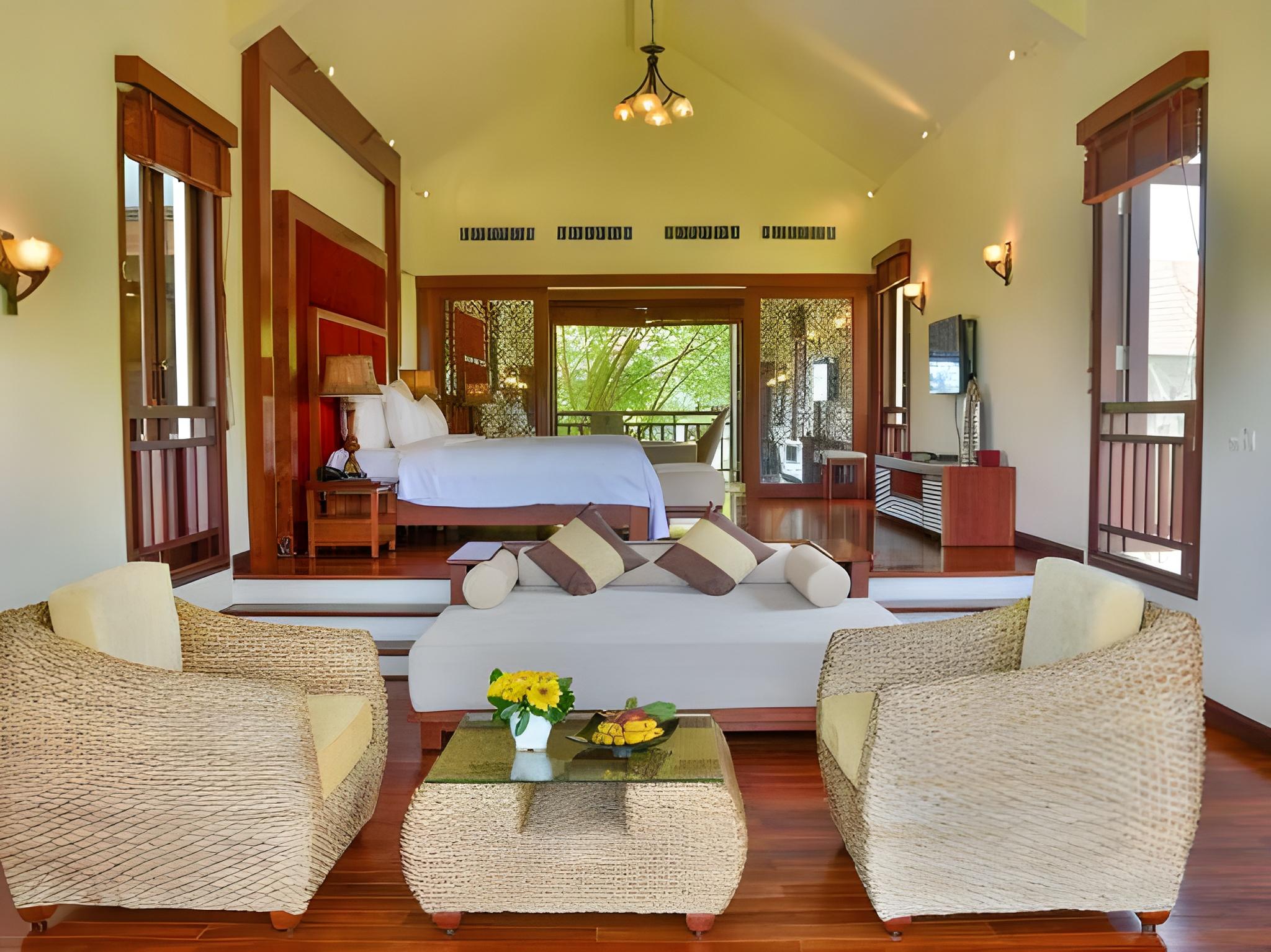 3 Bedrooms, Ocean Villa, 3 King Beds