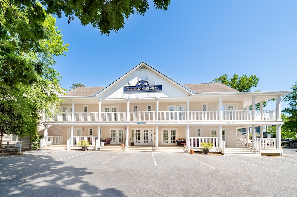 Canalside Inn 1/50