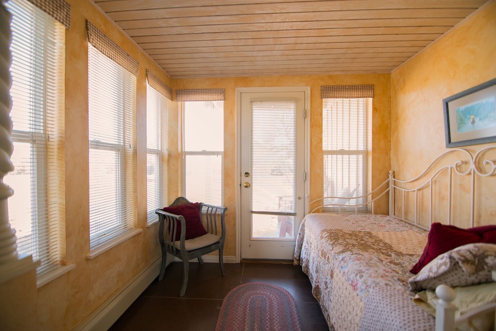 Skyridge Inn Bed & Breakfast 29/73