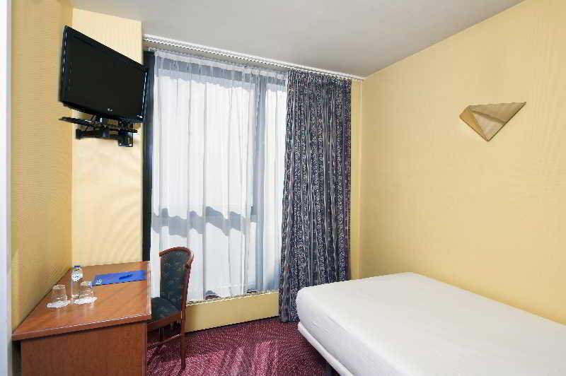 Room, Single, Double or Twin Bed