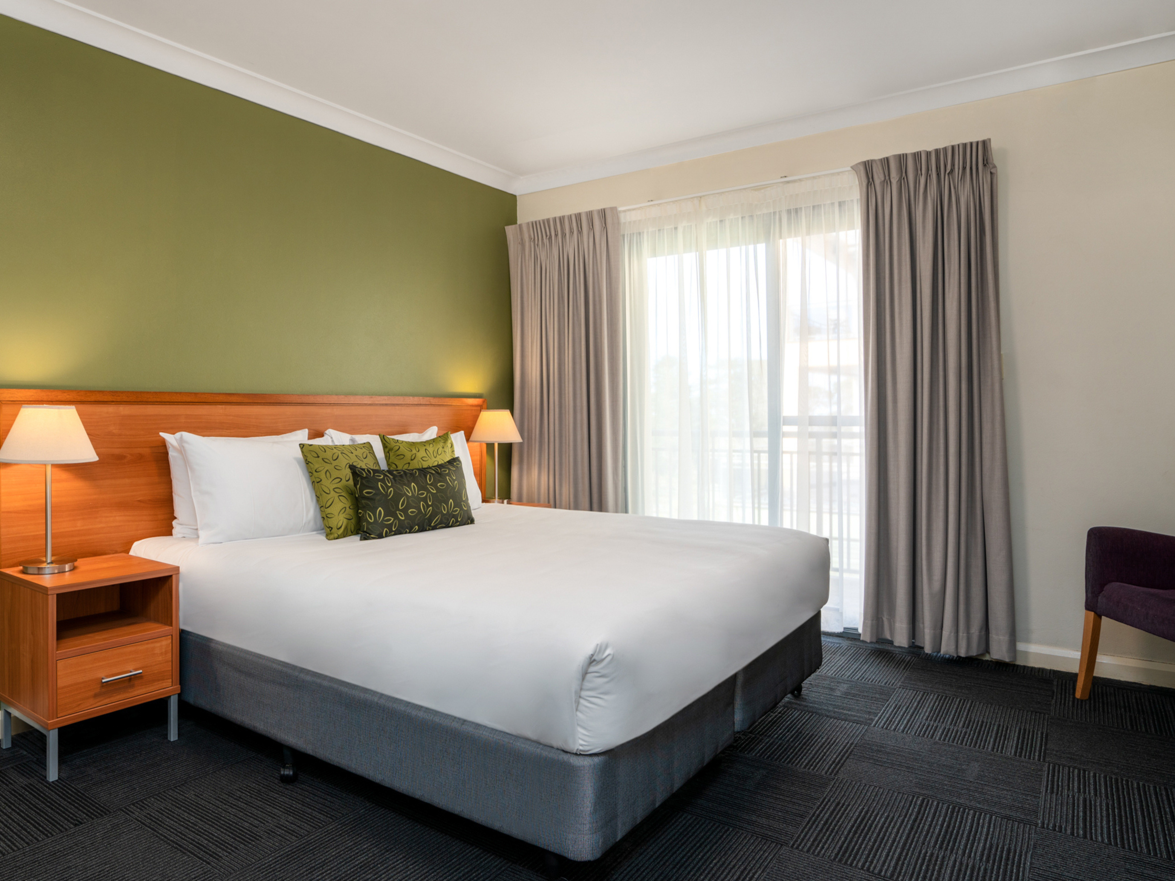 Leisure Inn Spires 15/50