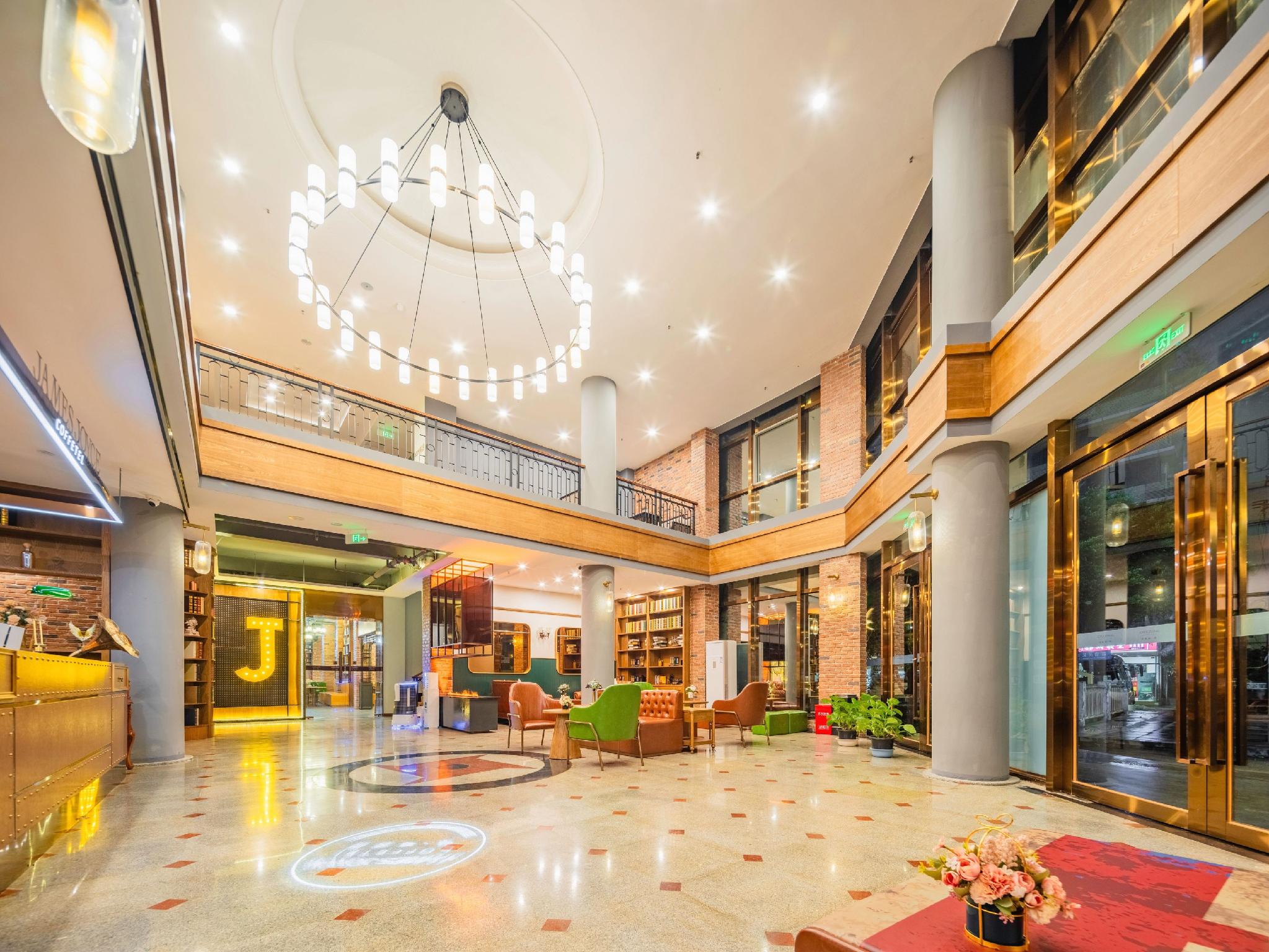 James Joyce Coffetel Chengdu (Huayang Convention and Exhibition Center Haichang Polar Aquarium) 21/42