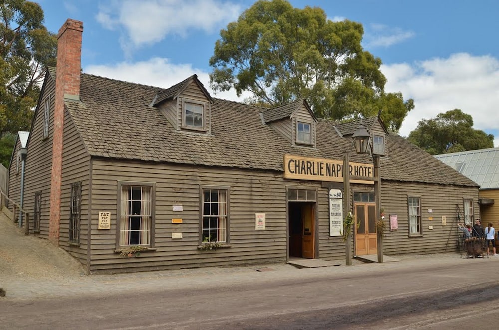 Sovereign Hill Hotel 1/68