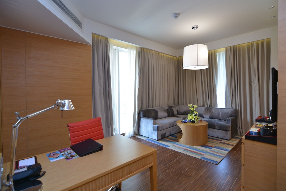 Crowne Plaza Jaipur Tonk Road 52/78