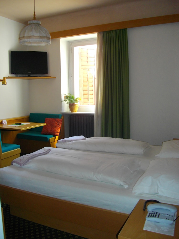 Hotel Villa Emilia Ortisei 18/56