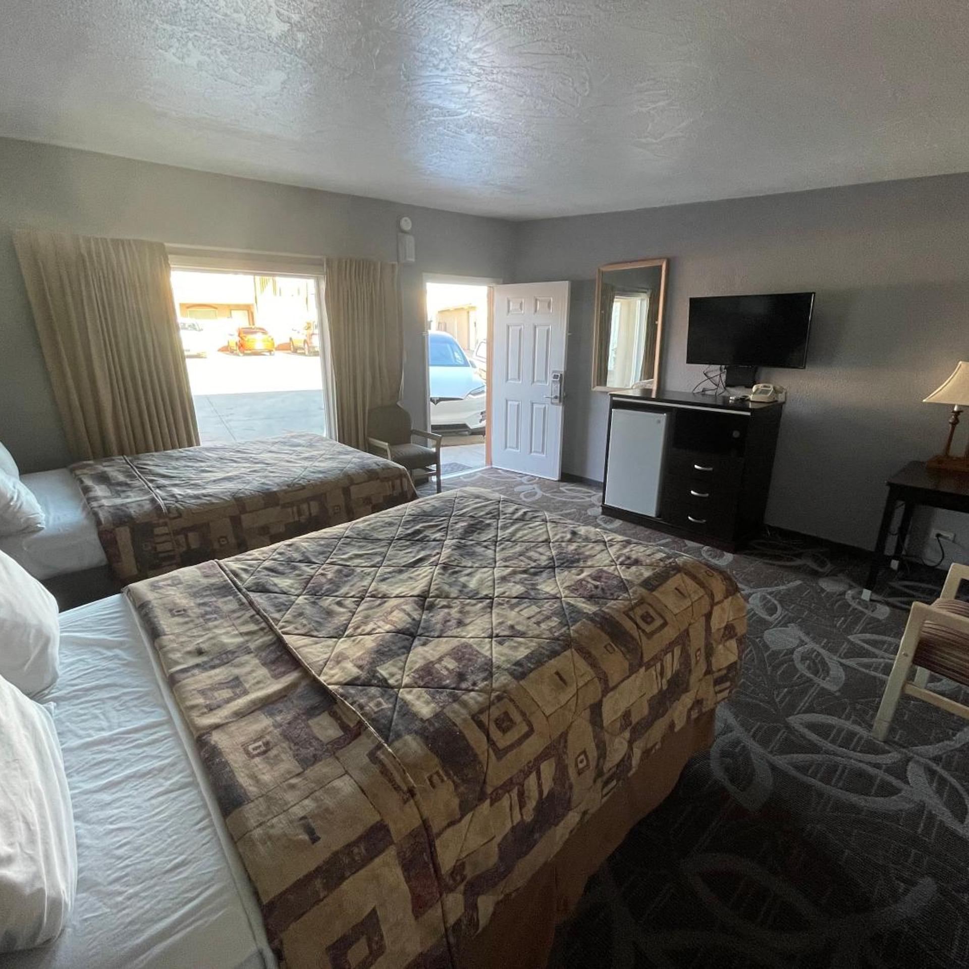 Sands Motel 13/28