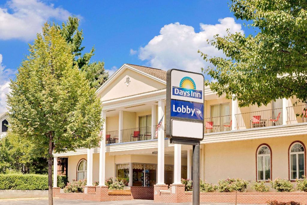 Days Inn By Wyndham Waynesboro Pa 2/18