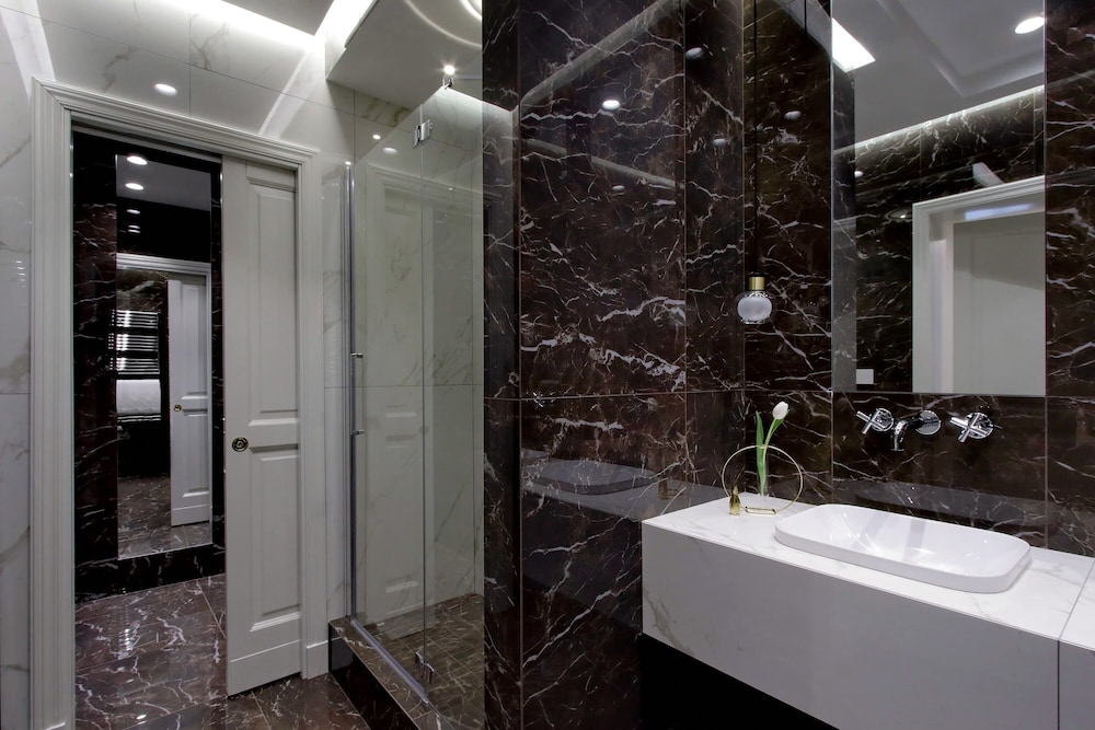 Domna Luxury Suites 16/23