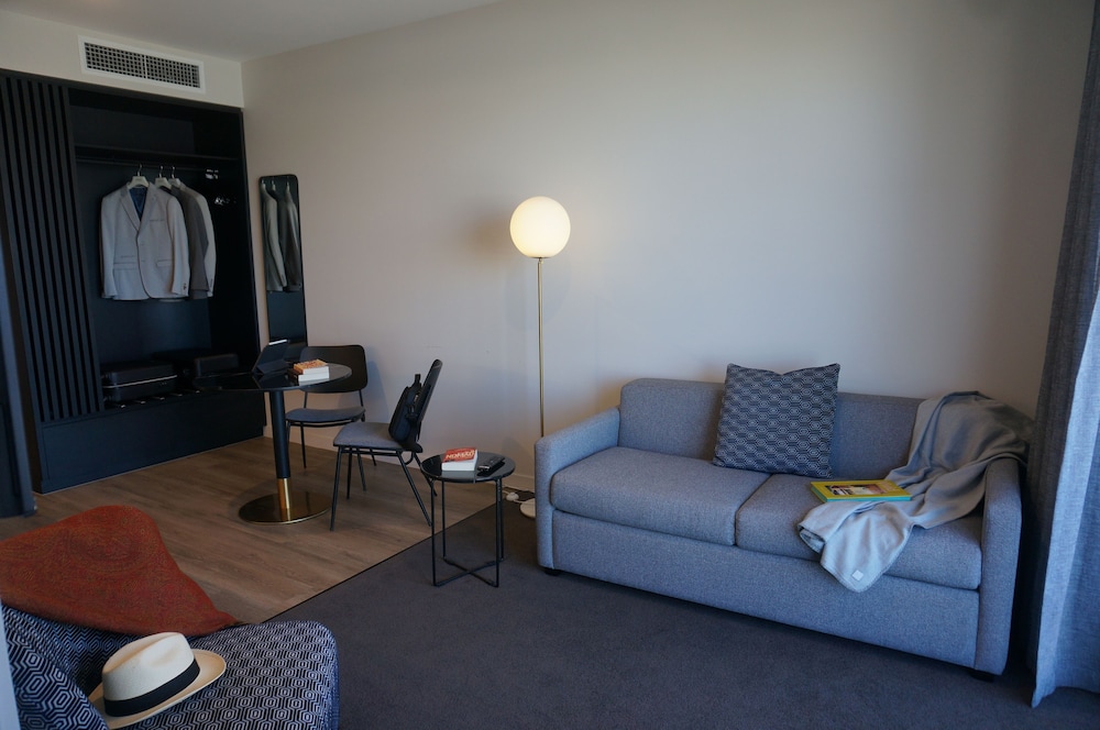 Mantra Tonsley Adelaide 37/55