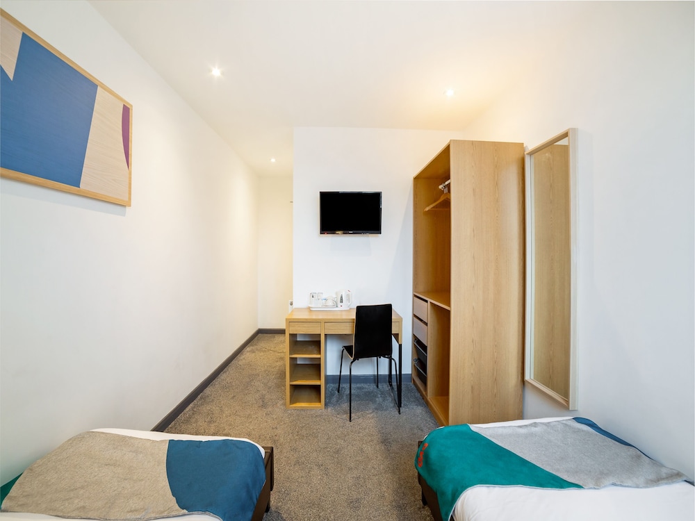 Snooze Rooms 14/31