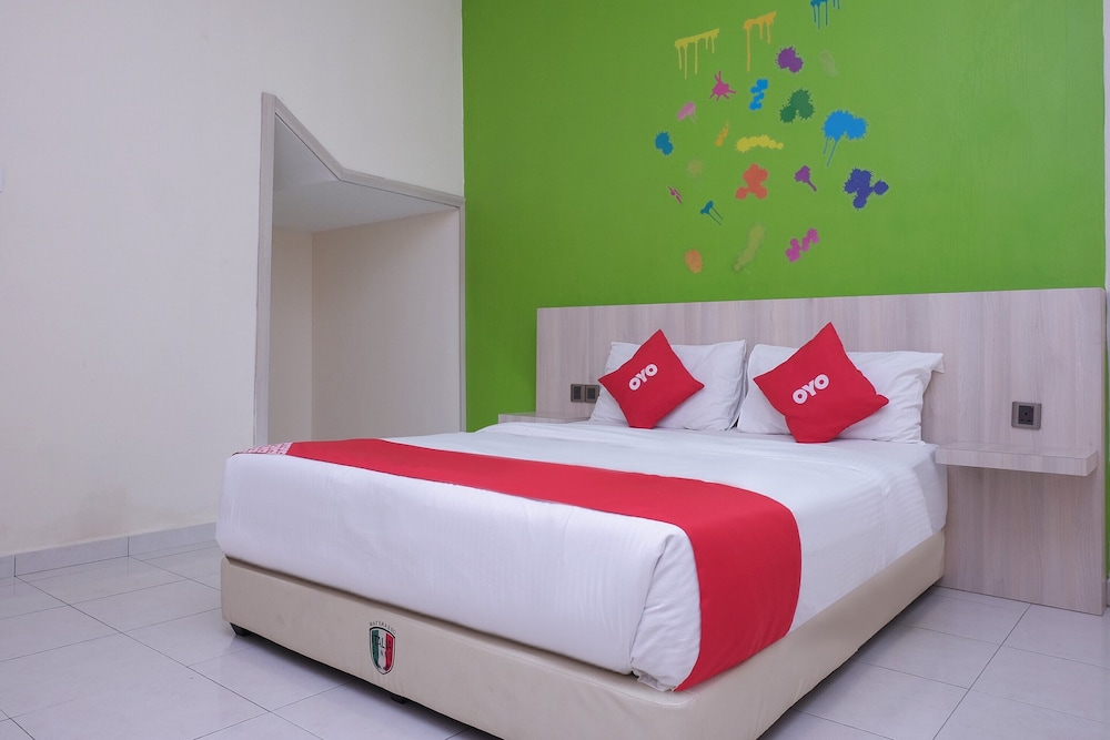 Oyo 89777 Urbanstay Kuantan 22/39