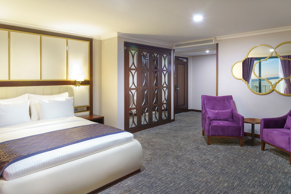 DELUXE, DOUBLE BED, SEA VIEW