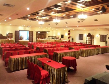 Narita Hotel Tulungagung 24/35