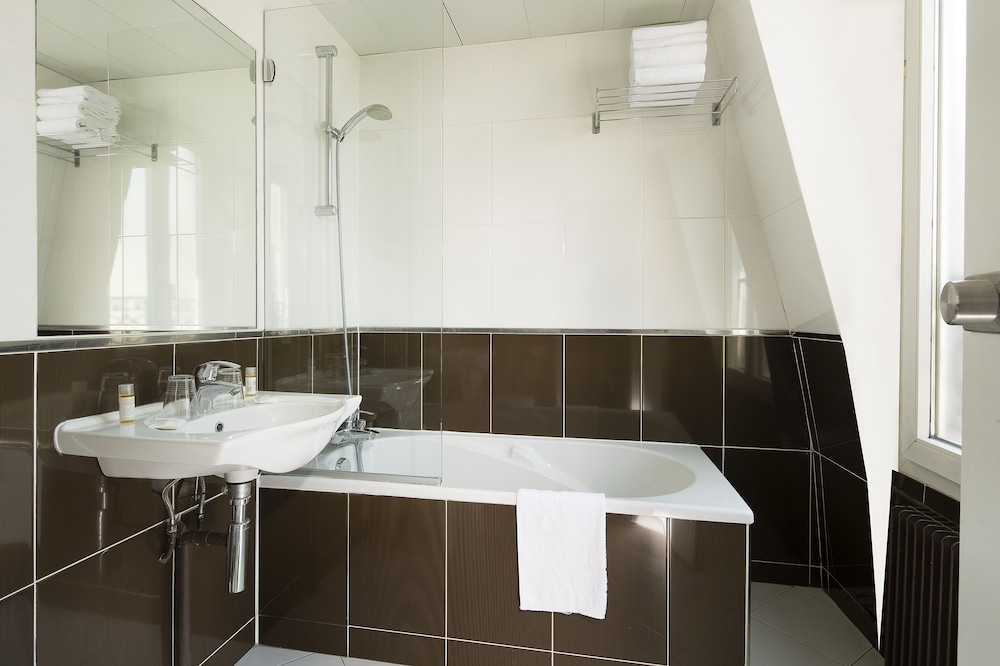 Espace Champerret 11/68
