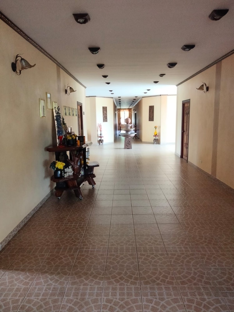 Changthai Comfort Guest House 25/40