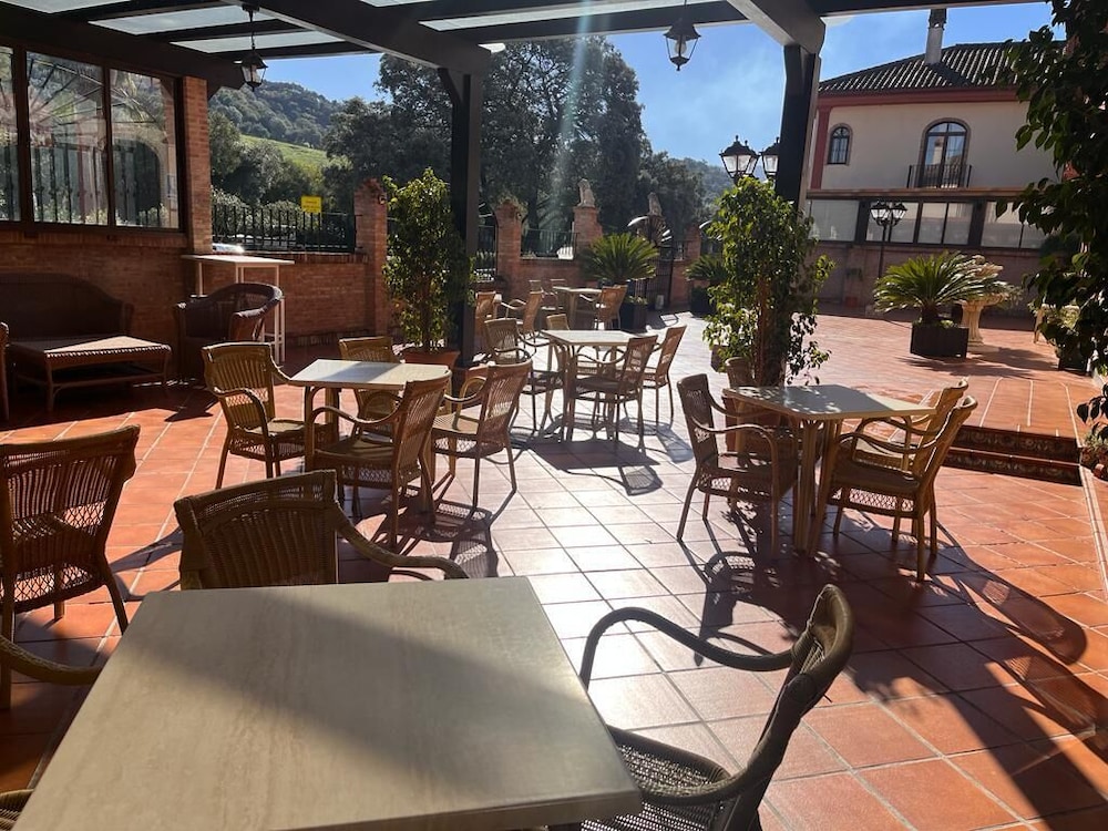 Hotel Sierra de Ubrique 27/45