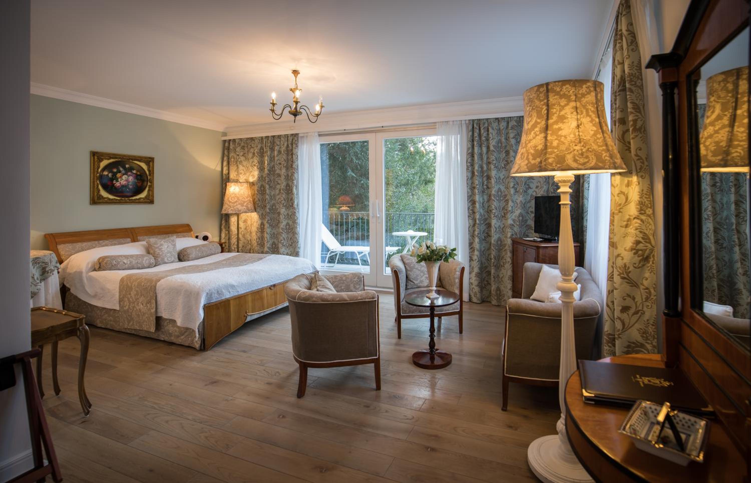 Superior, King Bed