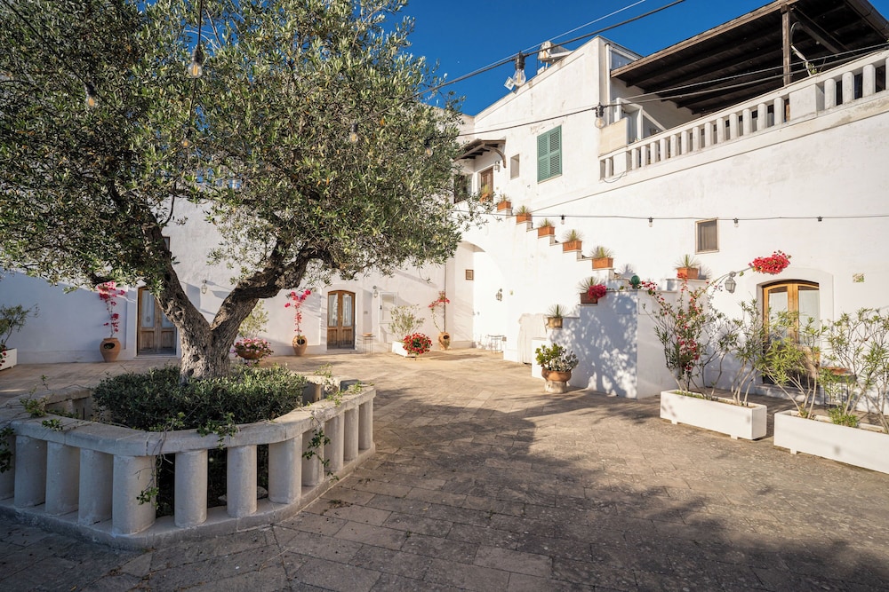 Tenuta Del Barco 41/48