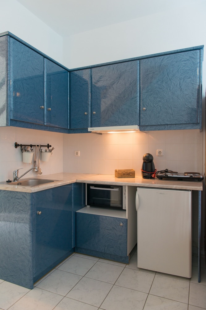 Edem Hotel Apartments 8/72