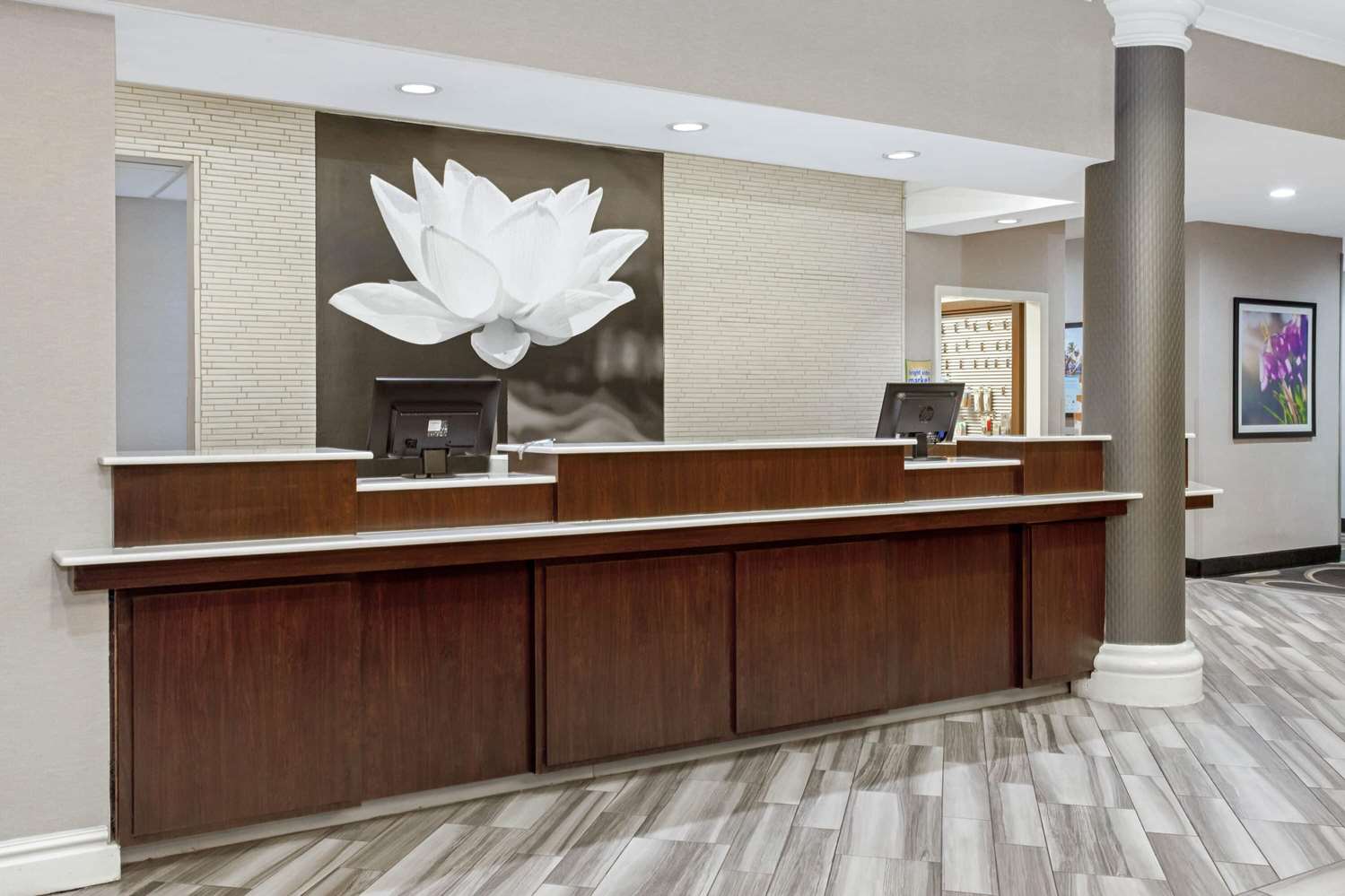 La Quinta Inn & Suites by Wyndham Birmingham Hoover 9/43