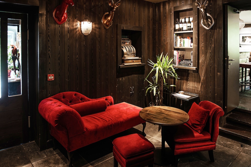 Chalet Hotel Le Castel 52/74