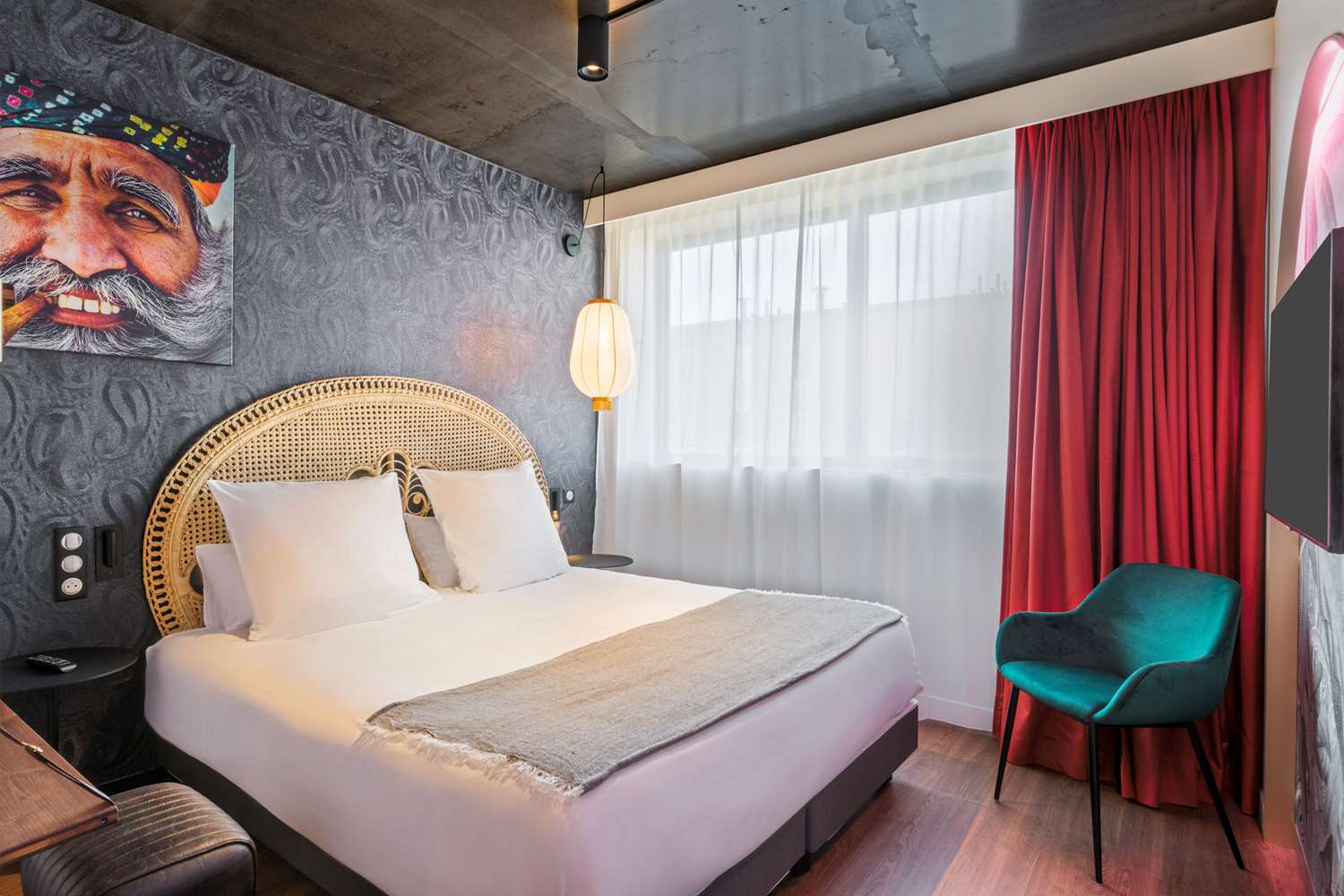 Standard, Twin Beds, King Bed