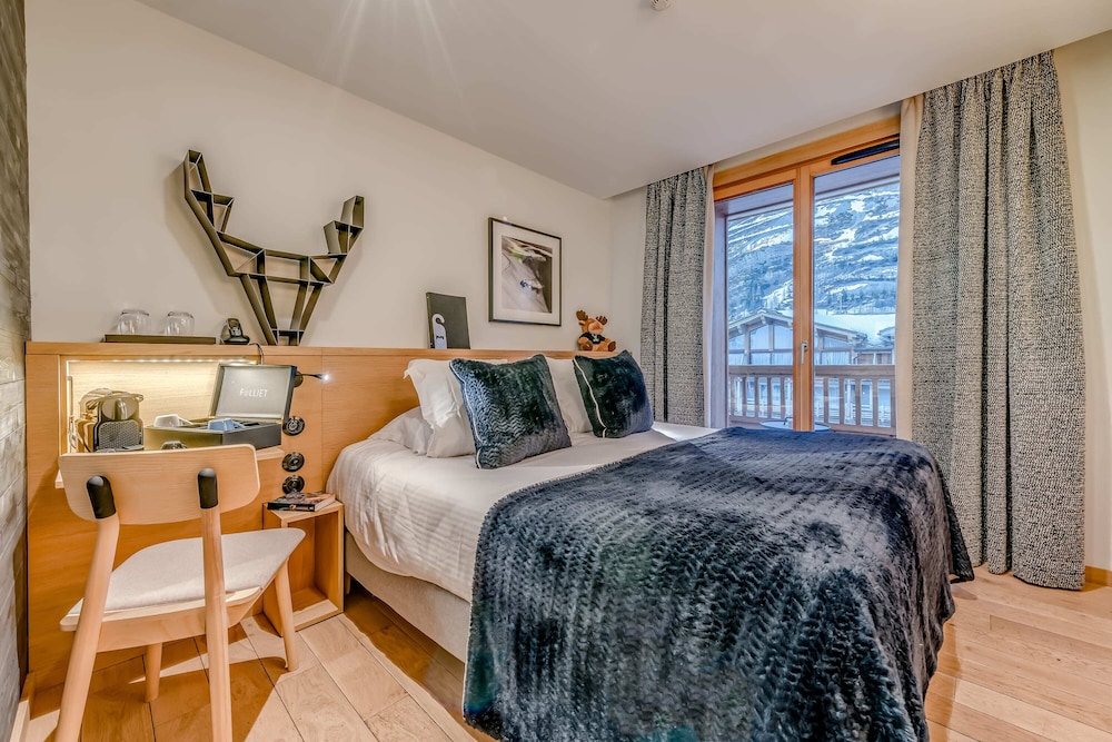 Standard, Double Bed, Village View