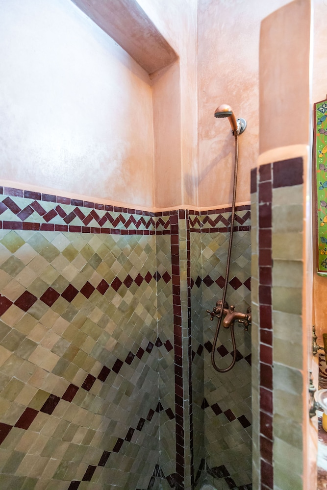 RIAD JARDIN CHRIFA 38/68