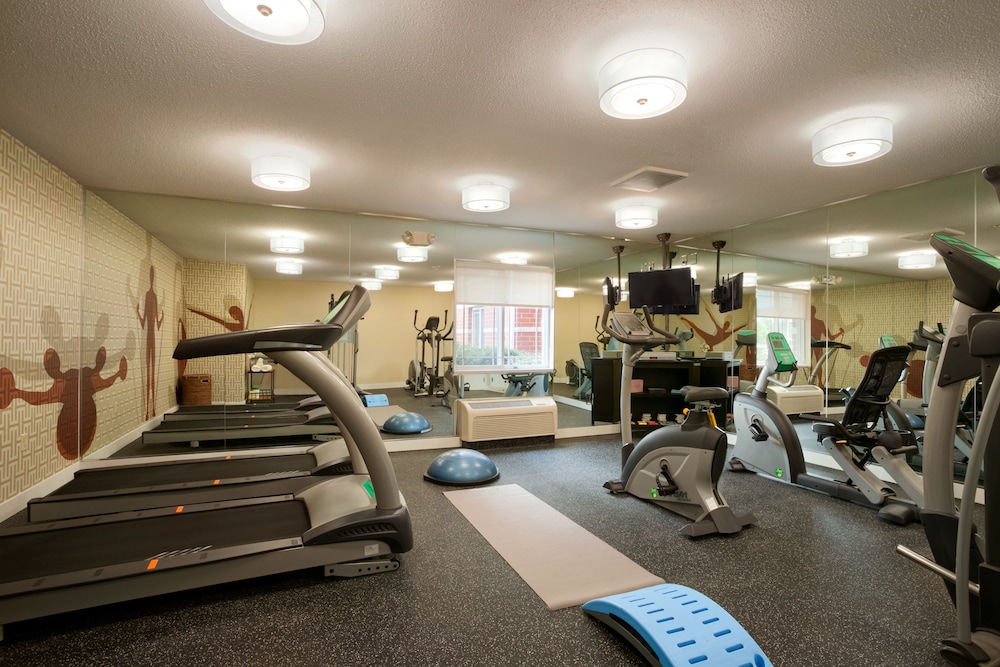 MainStay Suites Greensboro 20/46