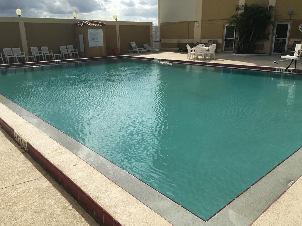 Holiday Inn Orlando North Winter Park by IHG 46/50