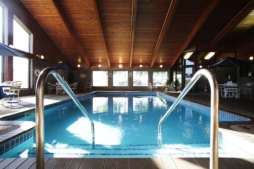 Red Lion Inn & Suites Grimes 18/29