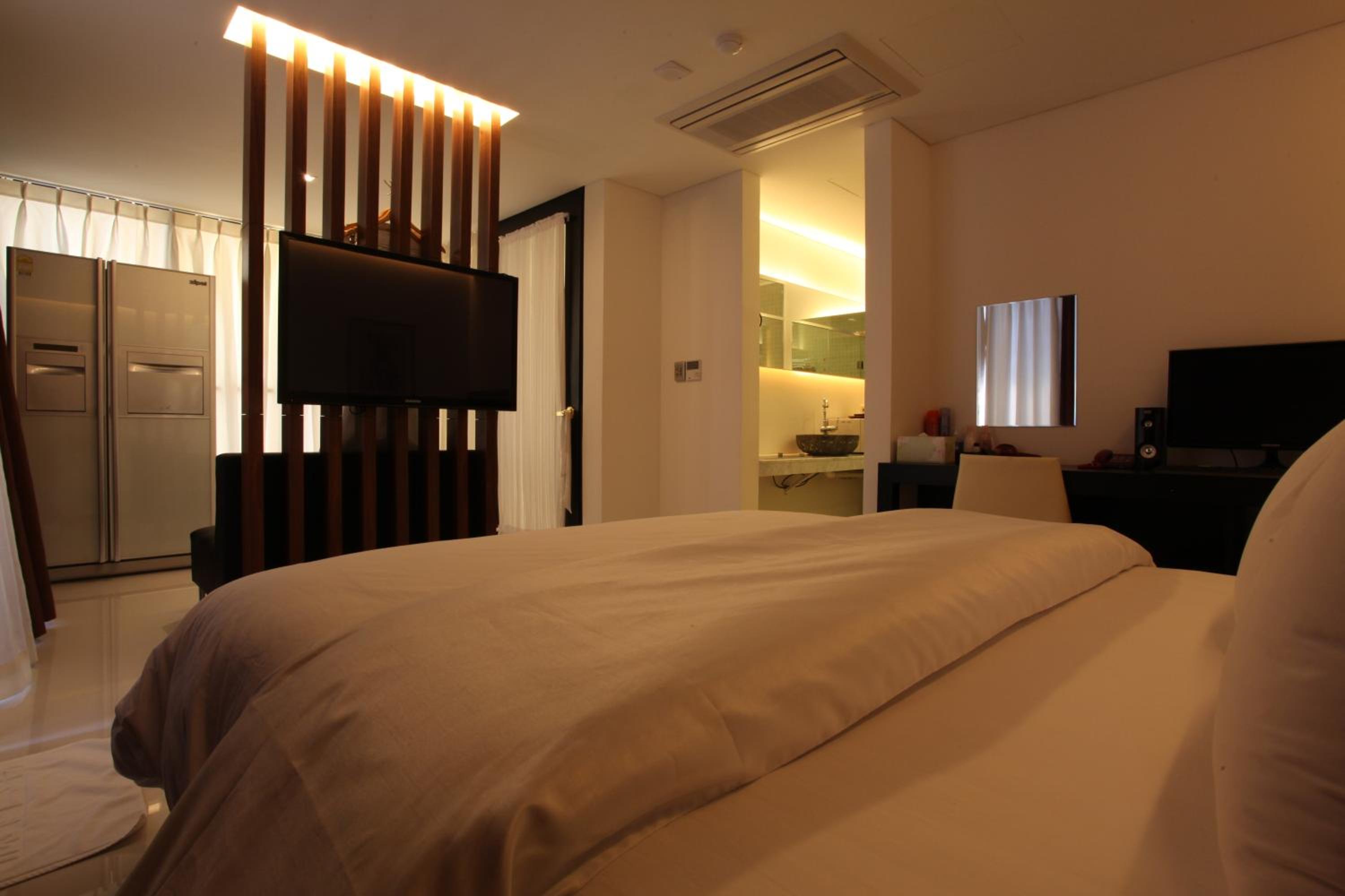 Yuwon Hotel 17/57
