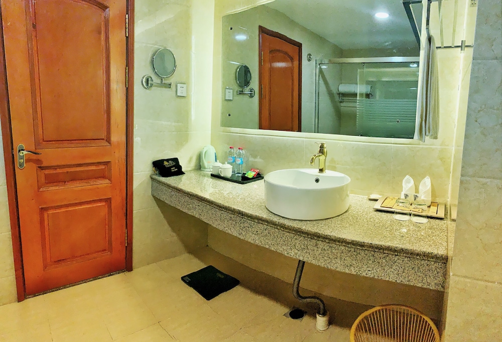 Asia and Africa Hotel 32/32