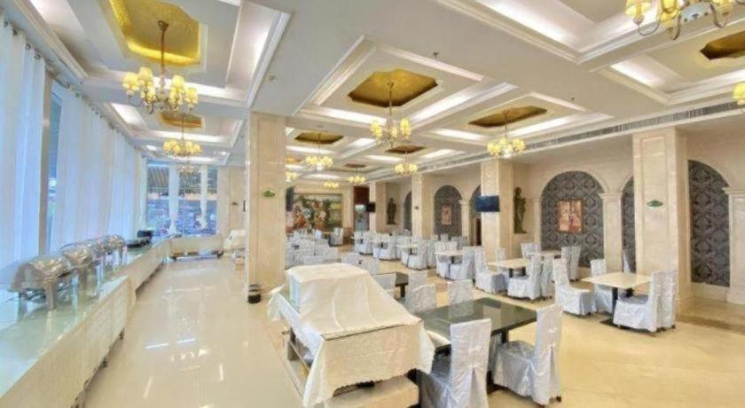 Vienna Hotel (Yangshuo Yinxiang) 50/56