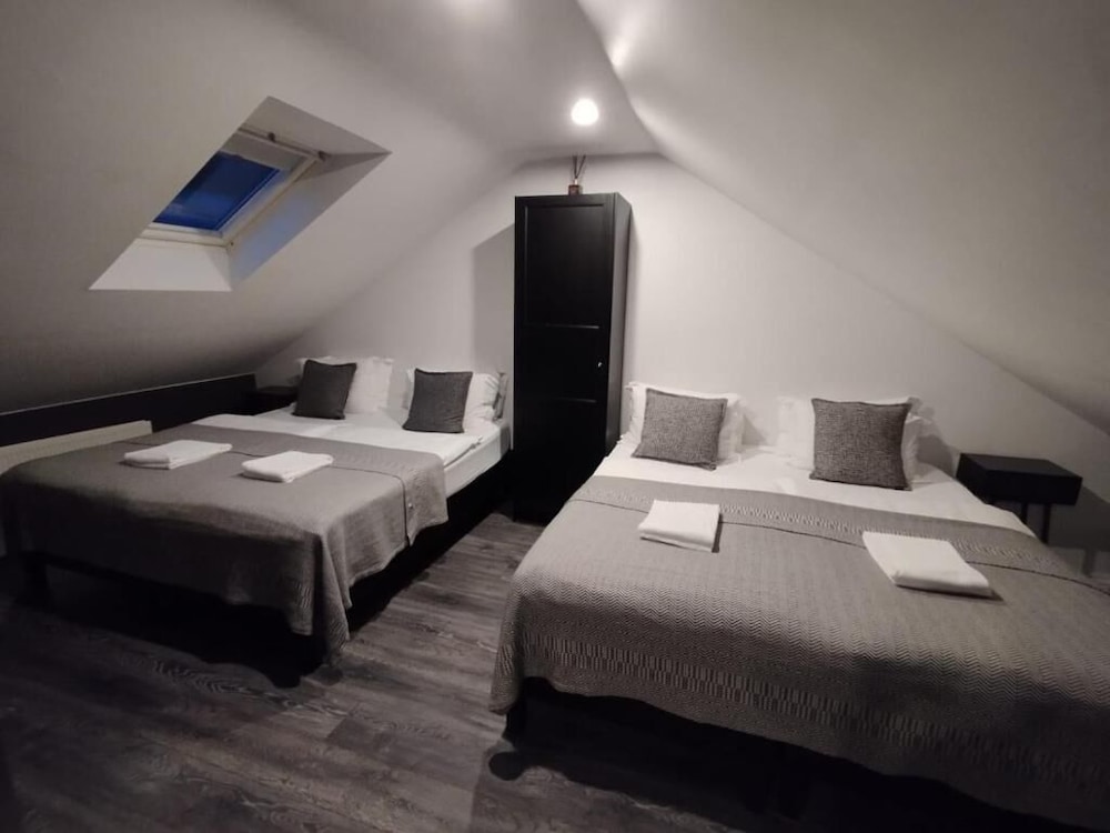 Vintage Apartment Hotel 20/50