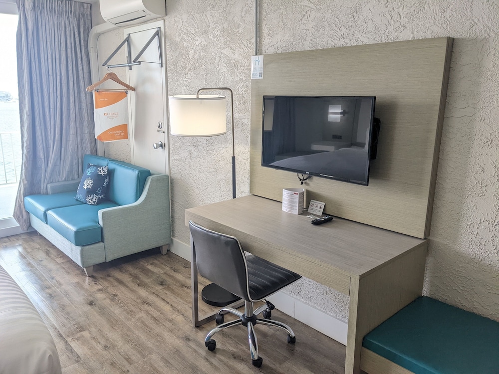 Inn on Destin Harbor, an Ascend Collection Hotel 48/59