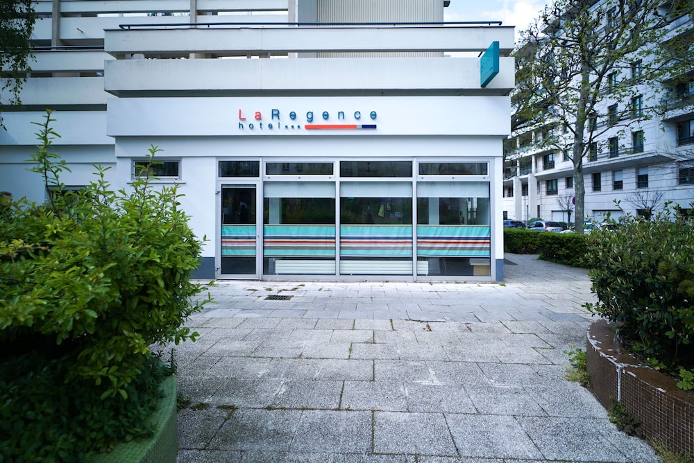 Hotel La Regence 54/57