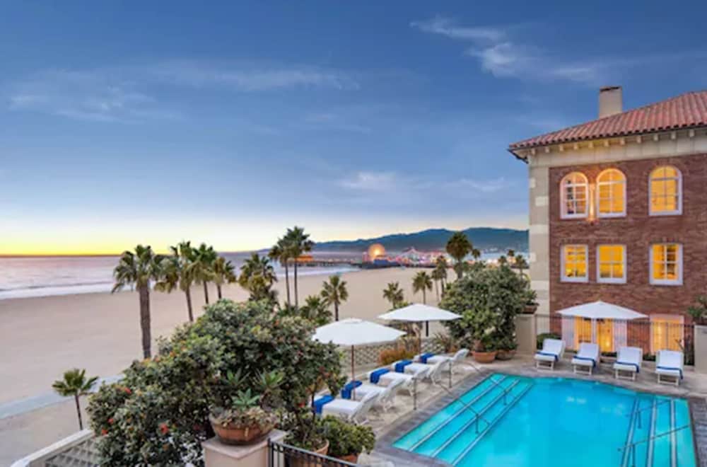 Hotel Casa Del Mar 3/50
