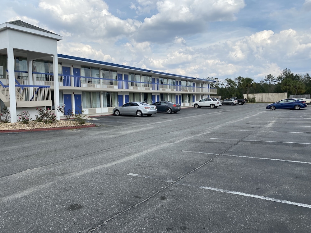 Motel6 Marianna, FL 42/60