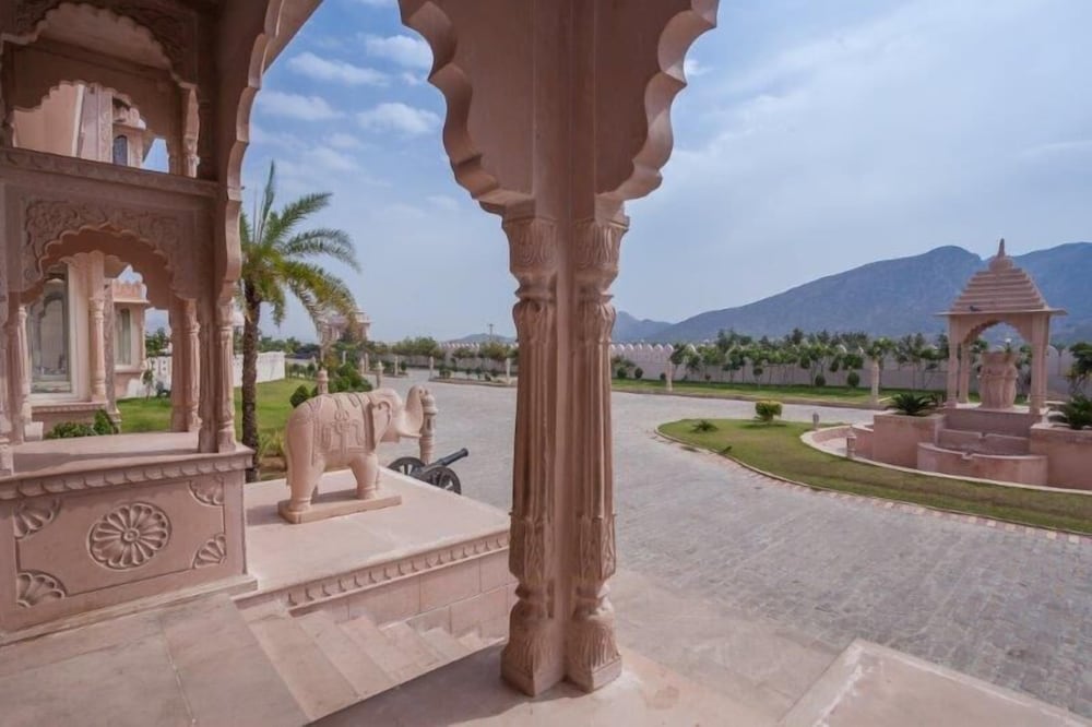 Bhanwar Singh Palace 23/24