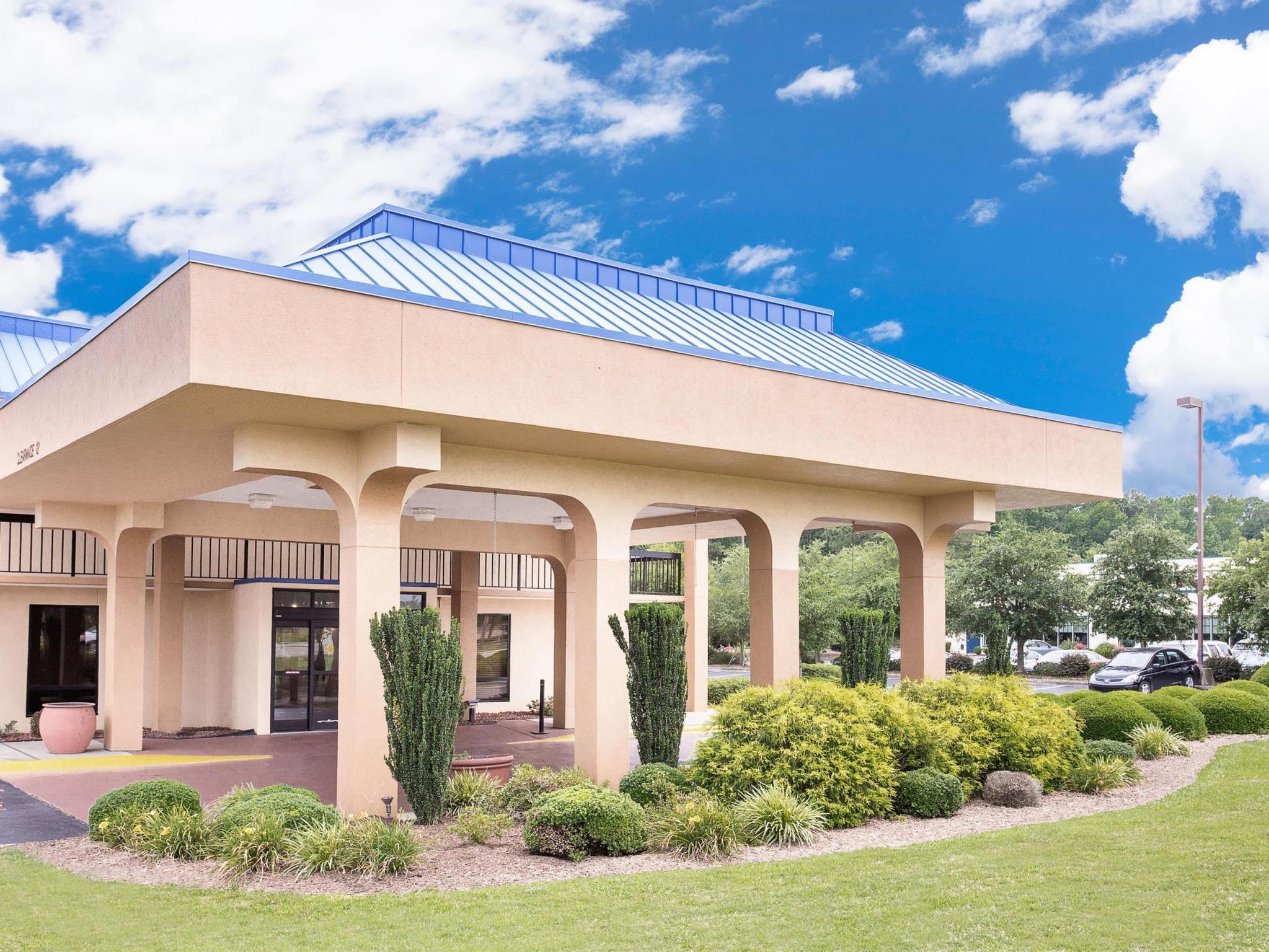 Baymont By Wyndham Greenville, NC 1/17