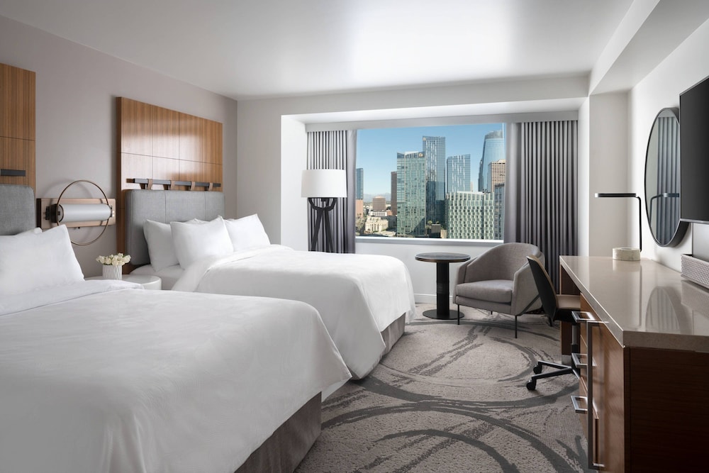 Room, 2 Queen Beds, City View, Accessible